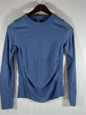 Athleta Forest Hill Ascent M Blue Ruched Athletic Top Thumb Holes Organic Cotton